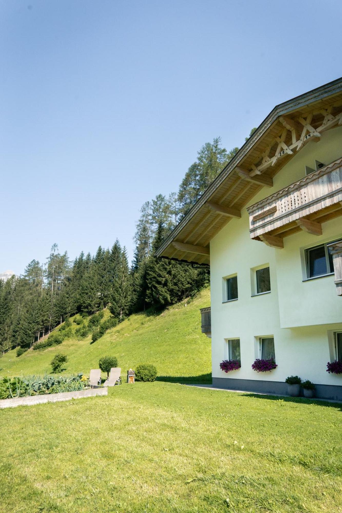 Nagelehof Apartment Blaser Navis Esterno foto